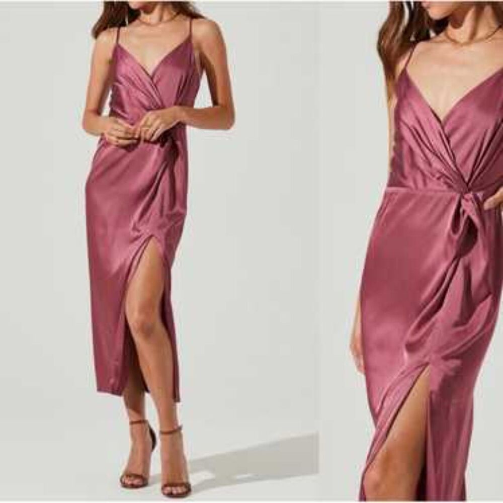 Astr the label Twist Front Satin Dress | Size S